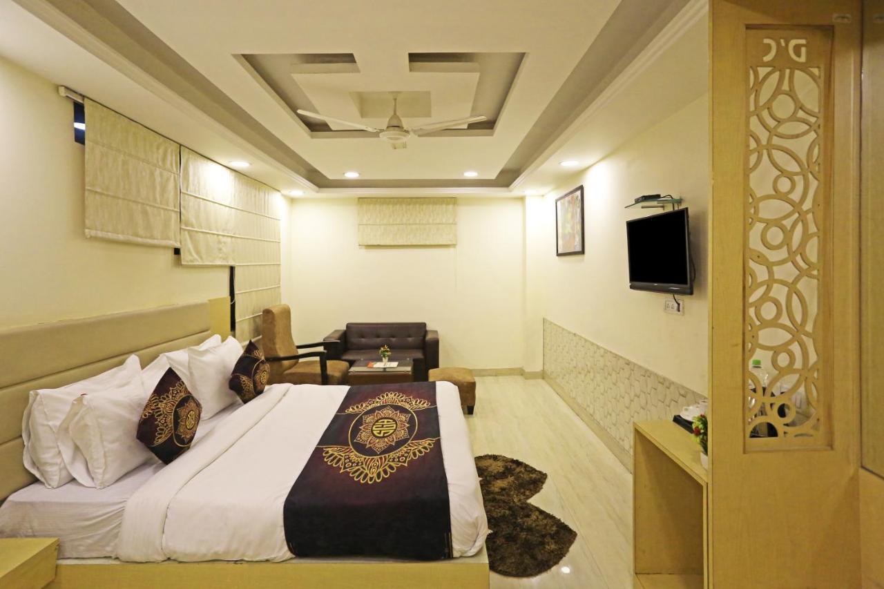 Hotel D'Capitol - Delhi Airport New Delhi Exterior photo